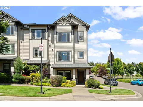 28601 SW Villebois Dr, Wilsonville, OR 97070