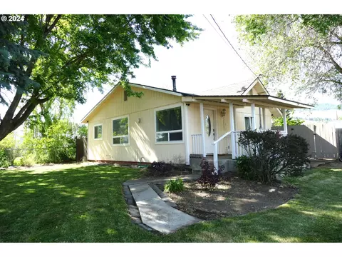 3200 N Walnut St, La Grande, OR 97850