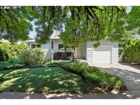 5033 SE Cora St, Portland, OR 97206