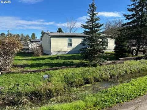 310 Waite St, Sutherlin, OR 97479