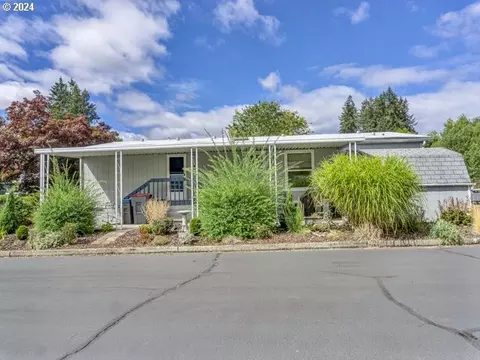 1501 SW Baker St #72, Mcminnville, OR 97128