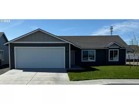 270 Riley Ave, Umatilla, OR 97882
