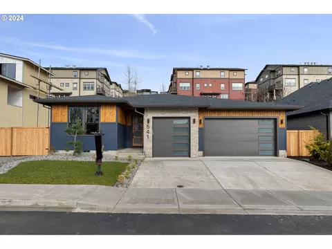 541 W U St, Washougal, WA 98671