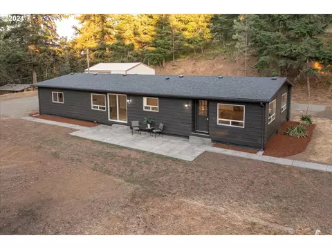 6675 Halliburton Rd, The Dalles, OR 97058