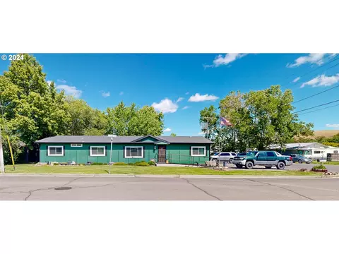 109 SE 18th Ave, Milton Freewater, OR 97862