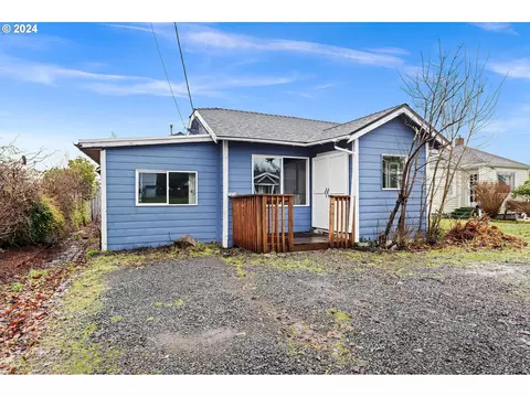 1374 S Main Ave, Warrenton, OR 97146