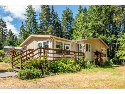 53636 Morrison Rd, Bandon, OR 97411