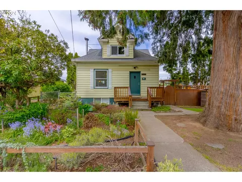 4525 NEmerson St, Portland, OR 97218