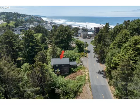 3010 SW Anchor Ave, Lincoln City, OR 97367