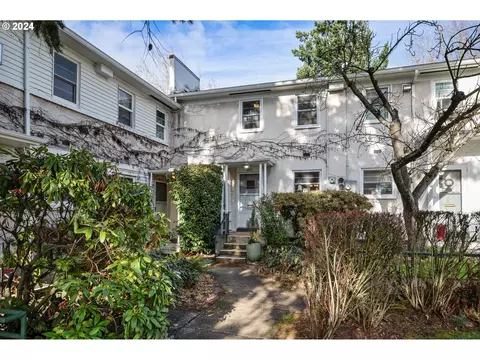 6827 NE Broadway, Portland, OR 97213