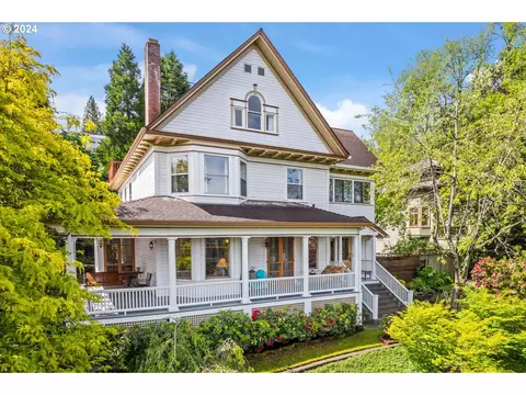 3320 NW Thurman St, Portland, OR 97210