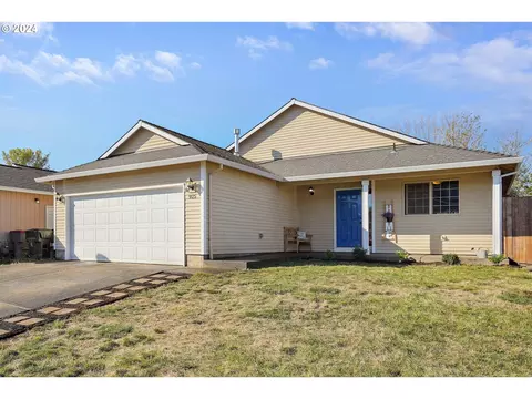 925 Grant St, Lafayette, OR 97127