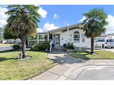1841 Sunset Way, Eugene, OR 97402 photo 1