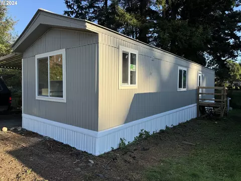 16131 W Hoffeldt Ln #44, Brookings, OR 97415
