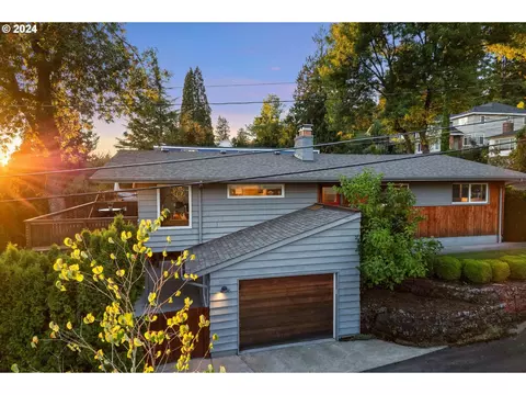 4403 SW Washouga Ave, Portland, OR 97239