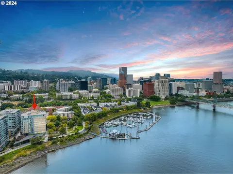 1900 S River Dr #N604, Portland, OR 97201