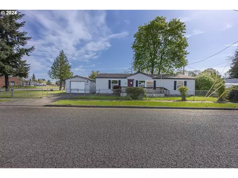 111 S 3rd St, Lebanon, OR 97355