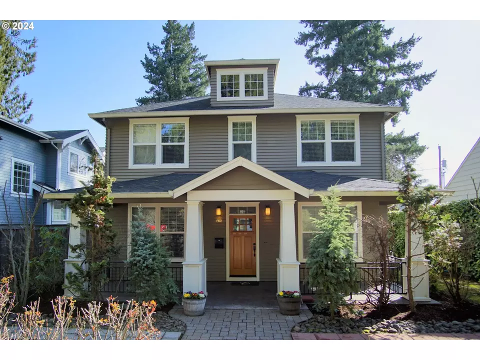  475 8th St, Lake Oswego, OR 97034 photo 1