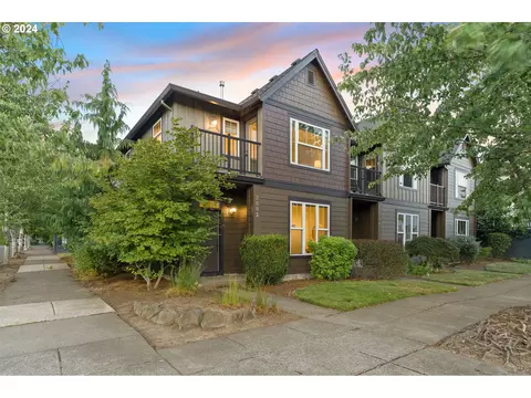 2802 SE 15th Ave, Portland, OR 97202