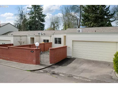 16665 SW Monaco Ln, King City, OR 97224