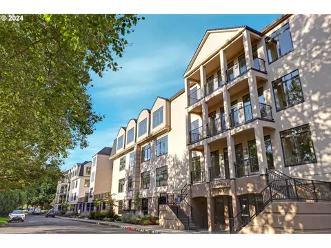 707 N Hayden Island Dr #418, Portland, OR 97217