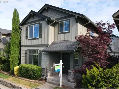28785 SW Coffee Lake Dr, Wilsonville, OR 97070
