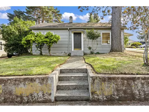 4006 NE Prescott St #A, Portland, OR 97211