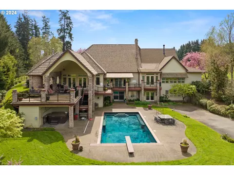 22795 SW Ulsky Rd, West Linn, OR 97068