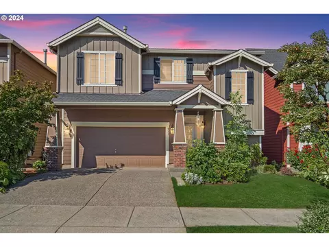 931 SW 18th Way, Troutdale, OR 97060