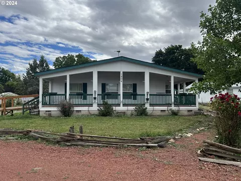 1804 Russell Ave, La Grande, OR 97850