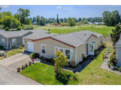 1655 S Elm St #511, Canby, OR 97013