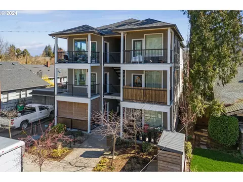 1616 NE 45th Ave #1, Portland, OR 97213