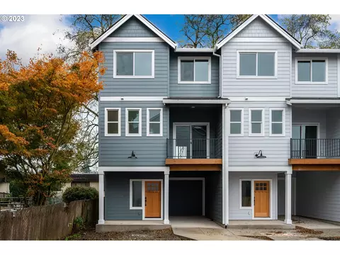12096 SE Harold St #1, Portland, OR 97266