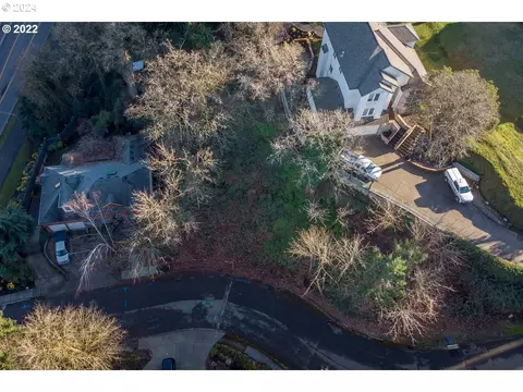 1686 SE Mcbrod Ave #3, Milwaukie, OR 97222