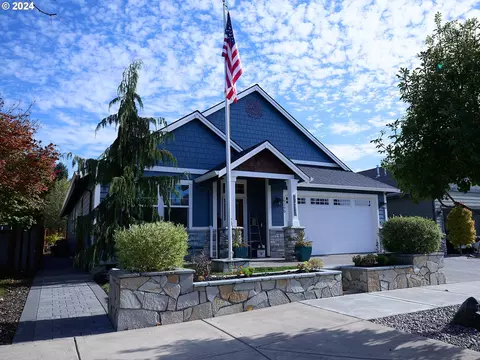 19390 Pine Ave, Sandy, OR 97055