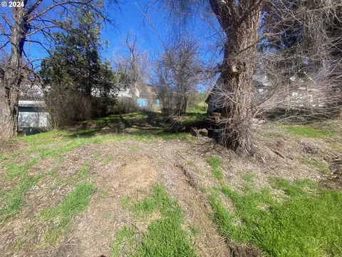Spokane, Lyle, WA 98635