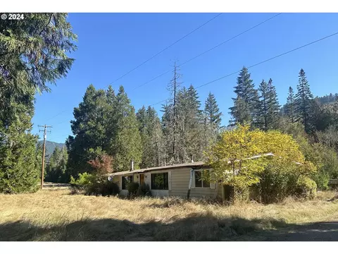 16207 S Myrtle Rd, Myrtle Creek, OR 97457