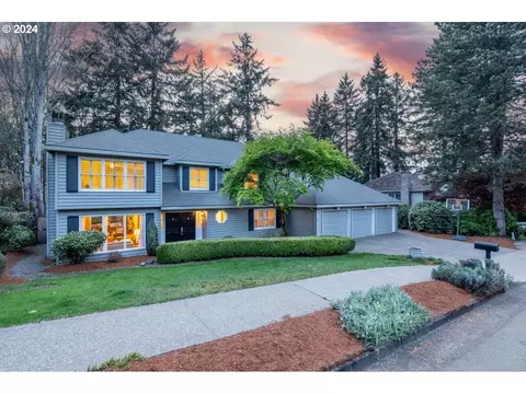 7 Scarborough Dr, Lake Oswego, OR 97034