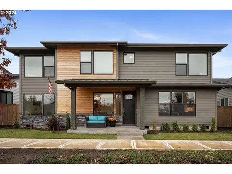 27774 SW Willow Creek Dr, Wilsonville, OR 97070