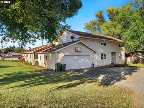 501 N 11th Ave, Elgin, OR 97827