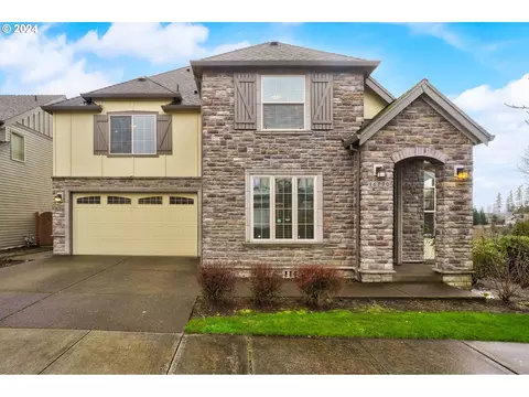 16790 NW Vetter Dr, Portland, OR 97229