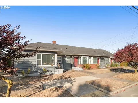 407 N Rosa Parks Way NE, Portland, OR 97217