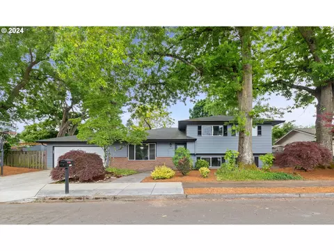 14422 NE Shaver St, Portland, OR 97230