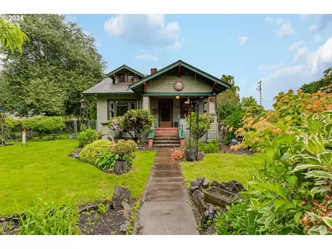 420 E Clackamas Blvd, Gladstone, OR 97027