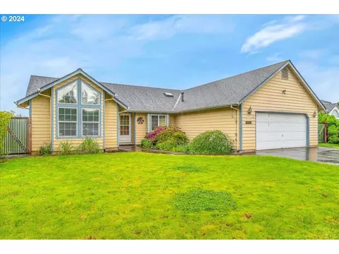 51870 SW 4th St, Scappoose, OR 97056