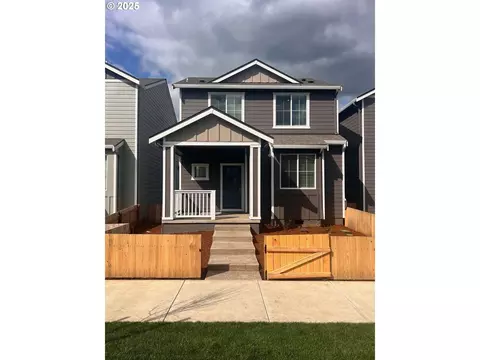 1325 Parkside Ave, Woodburn, OR 97071