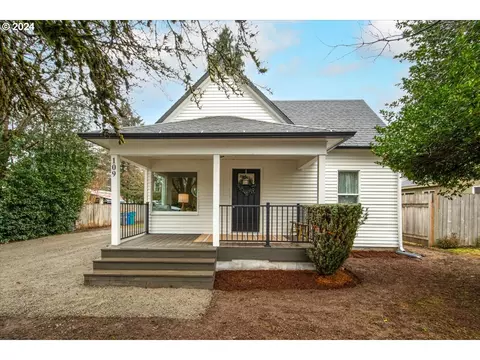 109 E Cushman St, Yacolt, WA 98675