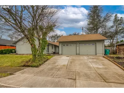 3321 NE View Ave, Gresham, OR 97030