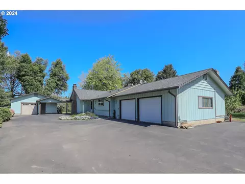 1313 Quail Ln, Roseburg, OR 97471