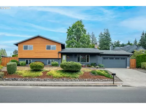 606 SE Lovrien Pl, Gresham, OR 97080